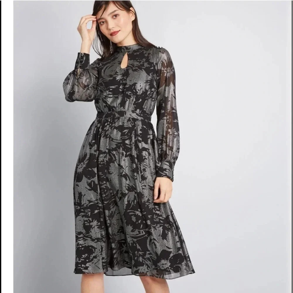 ModCloth More to Adore Long Sleeve Dress‎ New*